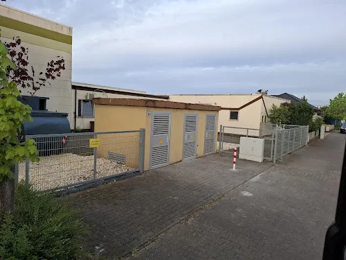 2 - Dr. med. dent. Rainer Laux