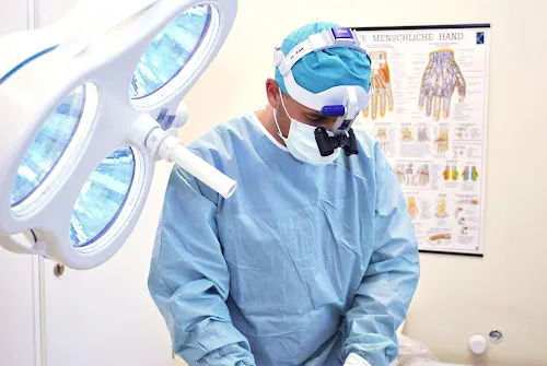 2 - Dr. med. Eckhard Bergen