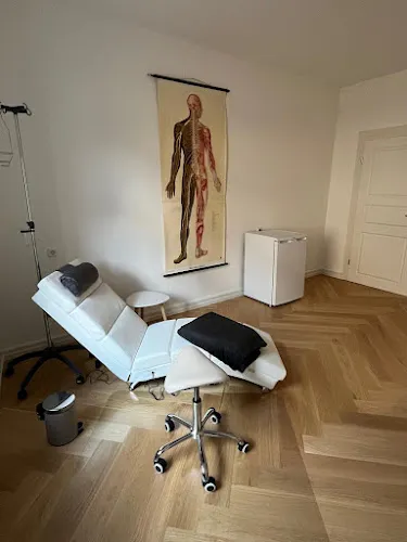 4 - Dr. med. Evelyn Kühne