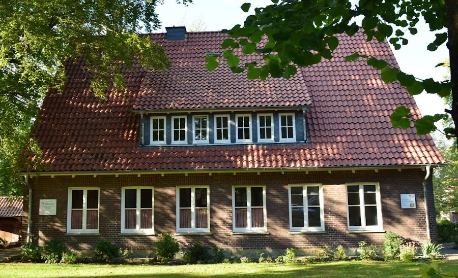 1 - Dr. med. Hans-Thomas Thompson