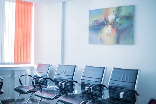 3 - Dr. med. Heidrun Hübner