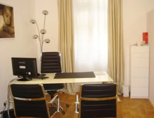 2 - Dr. med. Johannes Scheeser