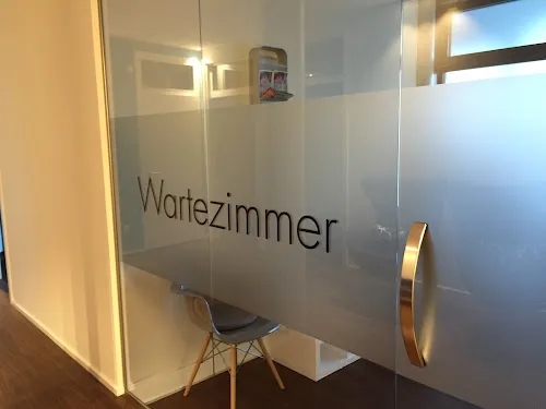 2 - Dr. med. Kai-Ulrich Mauch Arzt