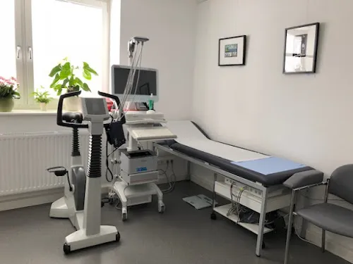 3 - Dr. med. Kathrin Lauerwald