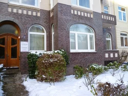 1 - Dr. med. Katja Kneip