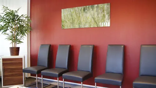 2 - Dr. med. Michael Halfkann