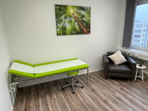 2 - Dr. med. Norbert Fischer