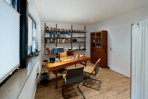 2 - Dr. med. Paul Ridderskamp