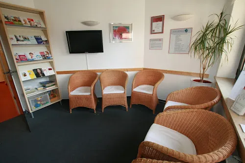 3 - Dr. med. Peter Wiesel