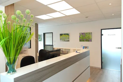 2 - Dr. med. R. Otto