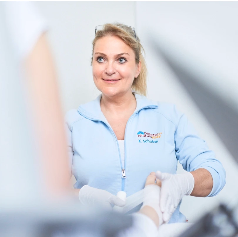 1 - Dr. med. Renata Checcucci