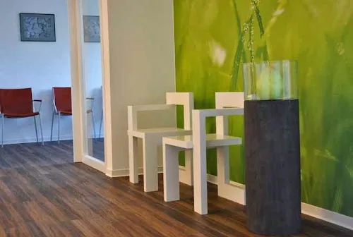 3 - Dr. med. Silvia Helm