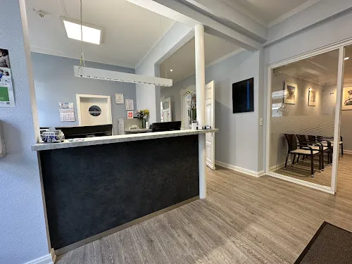 7 - Dr. med. St. Baumgart