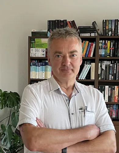 1 - Dr. med. Steffen H. Walther