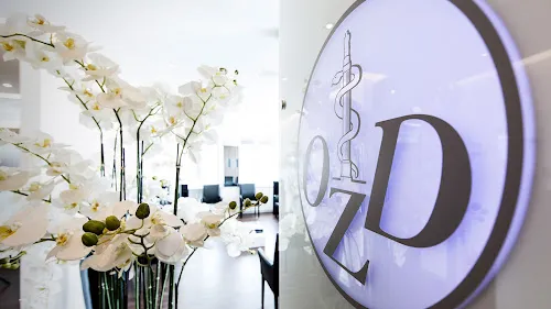 1 - Dr. med. Sven Lesewa