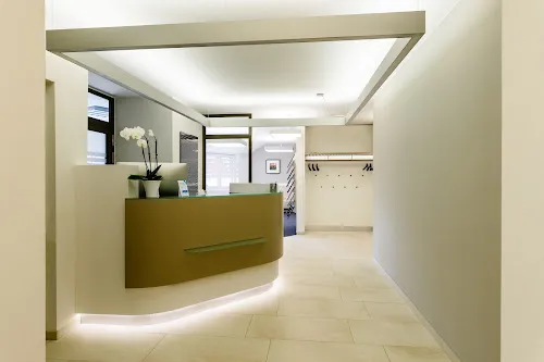 3 - Dr. med. Thomas Feist