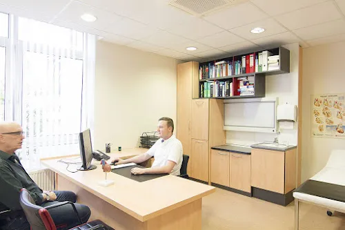 3 - Dr. med (TR) Atilla Cintosun