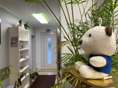 4 - Dr. med. Ulrike Badzies