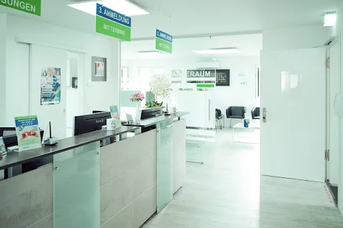 7 - Dr. med. Uwe Morlang