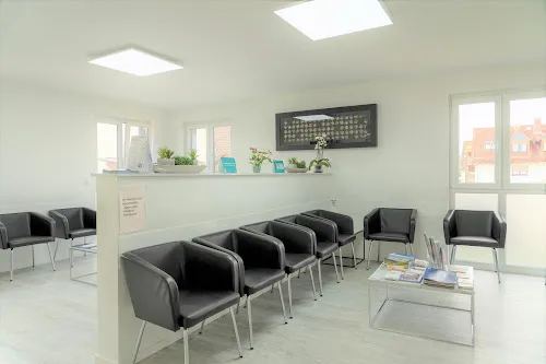 8 - Dr. med. Uwe Morlang