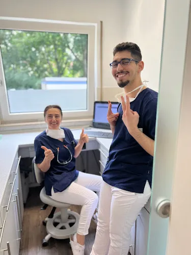 5 - Dr. Monica Graur