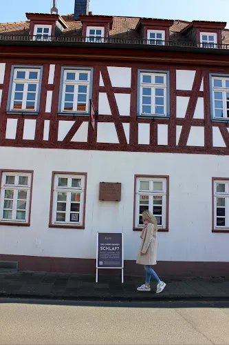 7 - Dr. Rainer Schäfer, Zahnarzt für Oralchirurgie