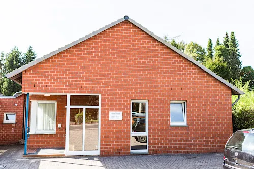 6 - Dr. Reza Haschemi-Schirazi