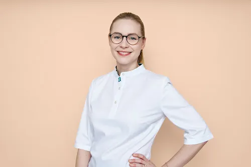 2 - Dr. Roland Uhlig