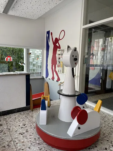 4 - Dr. Sebastian Motzny Orthopädische Praxis