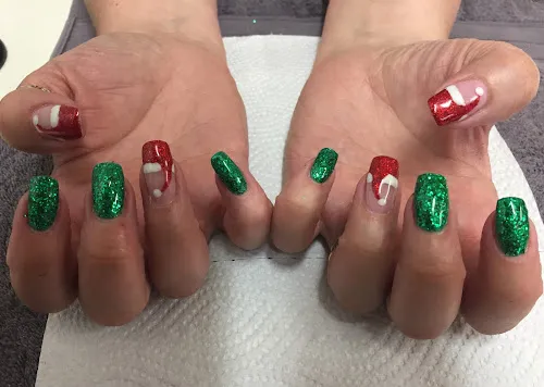 4 - Dream Nails & Spa