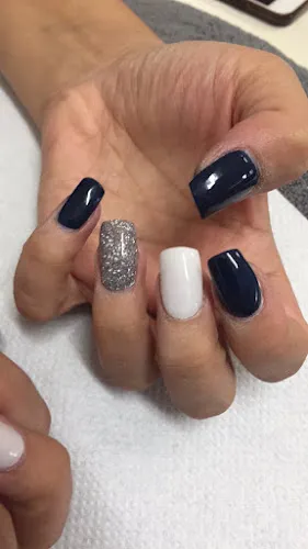 6 - Dream Nails & Spa