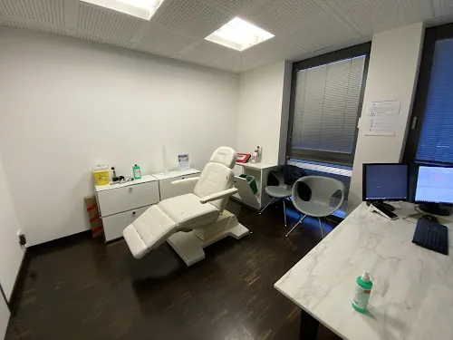 2 - Dres. Doina-Marcela Casian und C.Wittstock-Casian