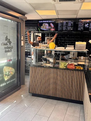 6 - DRESDEN KEBAB HAUS