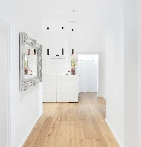 2 - Dr.med. Gabriele Voss Fachärztin für Dermatologie