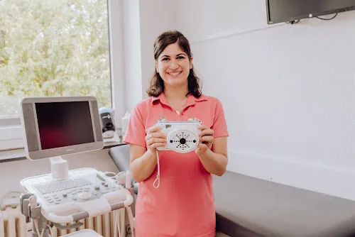 3 - Dr.med. Helga Lippert