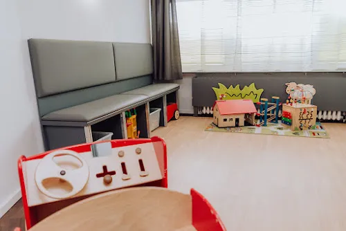 4 - Dr.med. Helga Lippert