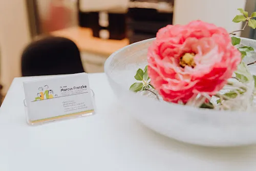 5 - Dr.med. Helga Lippert