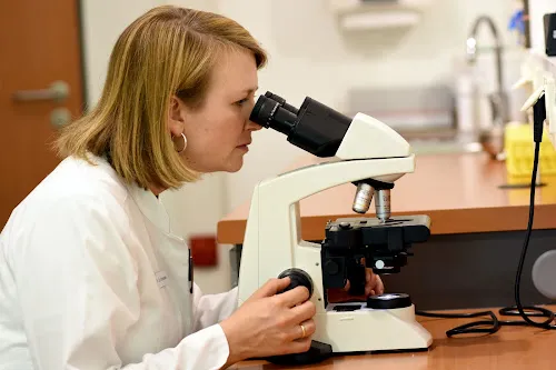 4 - Dr.med. Jens Quakernack Facharzt für Frauenheilkunde Geburtshilfe