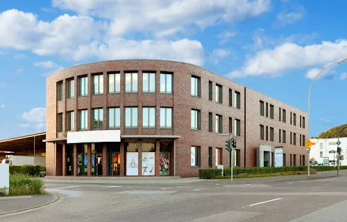 3 - Dr.med. Julian Kroeger