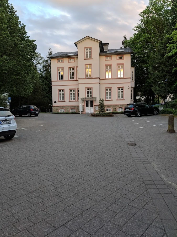 1 - Dr.med. Karin von Puttkamer Fachärztin für Frauenheilkunde und Geburtshilfe