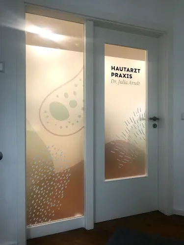 8 - Dr.med. Karlheinz Kiehne