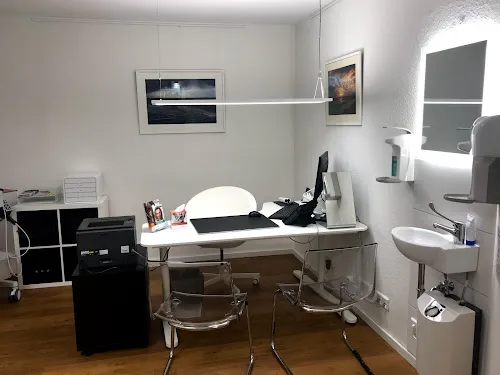 3 - Dr.med. Karlheinz Kiehne