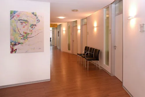 4 - Dr.med. Marko Schröck Facharzt für Allgemeinmedizin