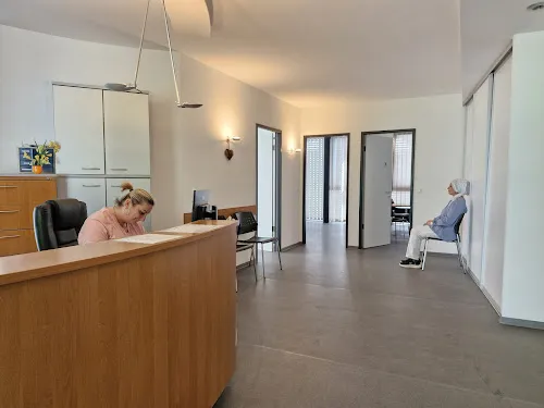 2 - Dr.med. Michael-Erich Kolb