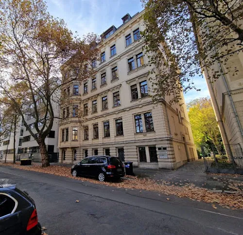 1 - Dr.med. Mike Einenkel