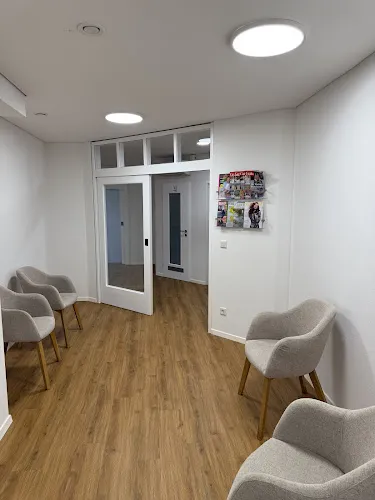 2 - Dr.med. Siegfried Tschepp Facharzt für Allgemeinmedizin