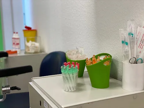 2 - Dr.med. Thomas Behrens Facharzt für Allgemeinmedizin