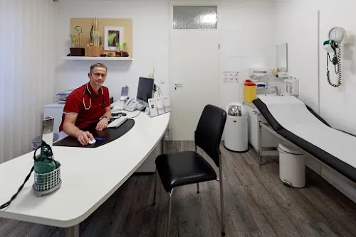 2 - Dr.med. Ulrich Schwenger