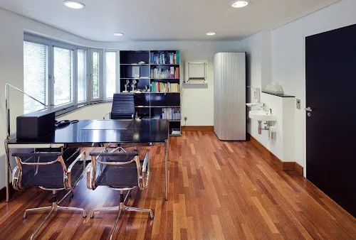 2 - Dr.med. Ursula Hahnen