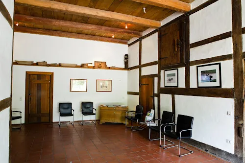 8 - Dr.med.dent. Joachim Reinke Zahnarzt